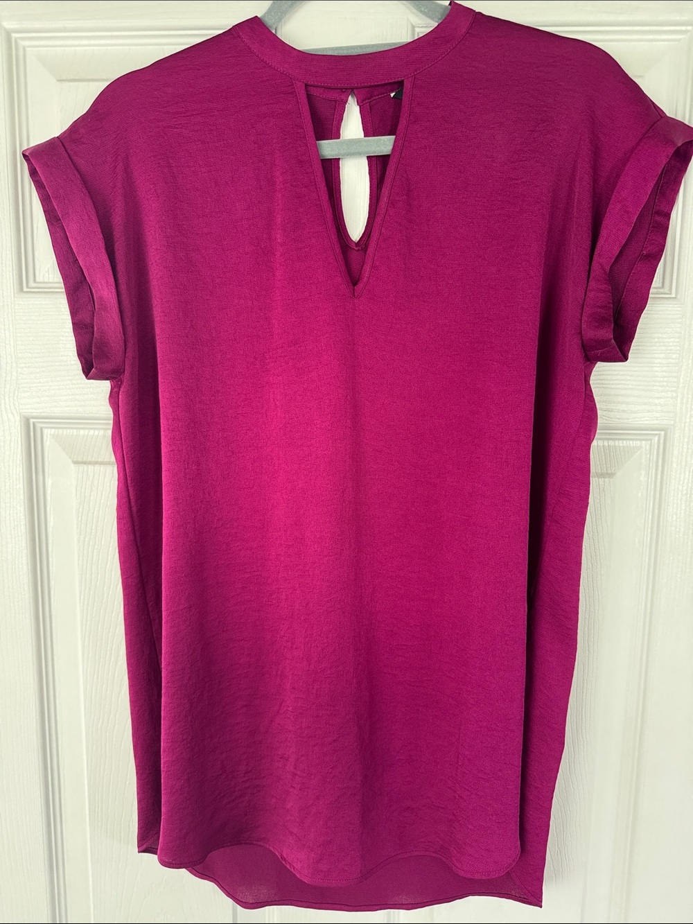 Women’s Magenta Keyhole Sleeve Top
